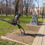 «Яга прилетела»